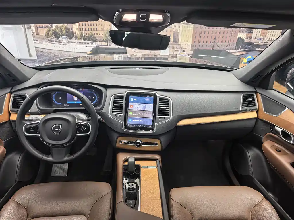 Volvo XC90 — миниатюра 12