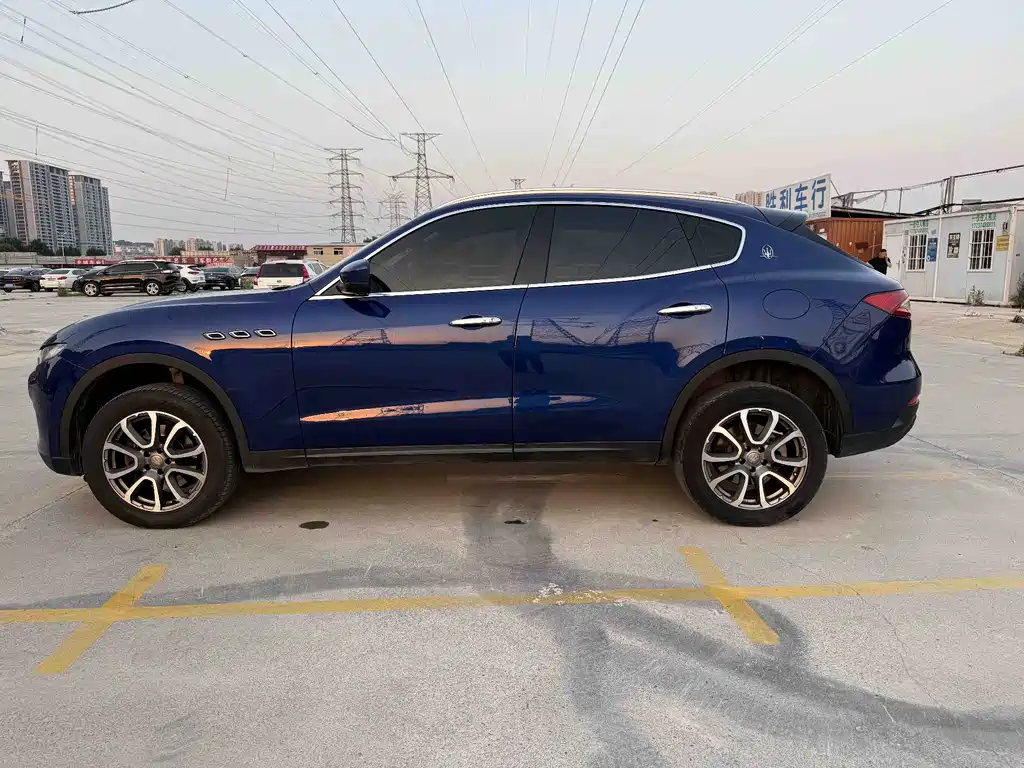 Maserati Levante — миниатюра 7