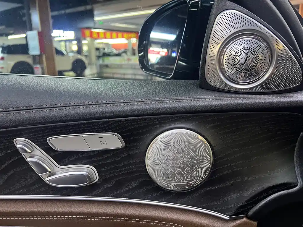 Mercedes-Benz E-Class — миниатюра 15
