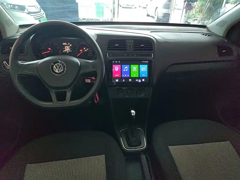 Volkswagen Polo — миниатюра 10