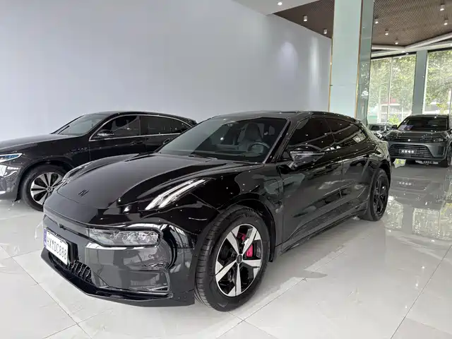 2024 Zeekr 001
