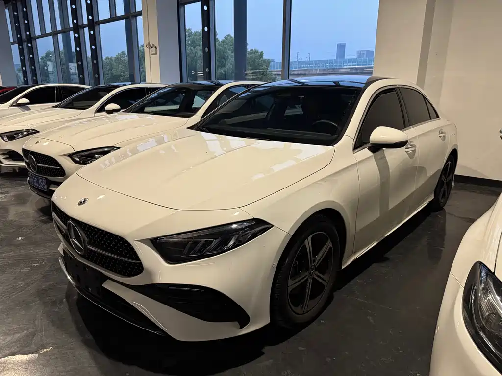 Mercedes-Benz A-Class 2023