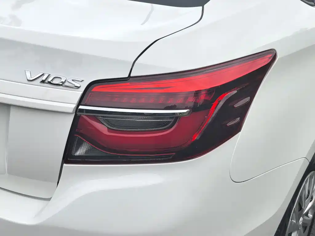 Toyota Vios — миниатюра 9