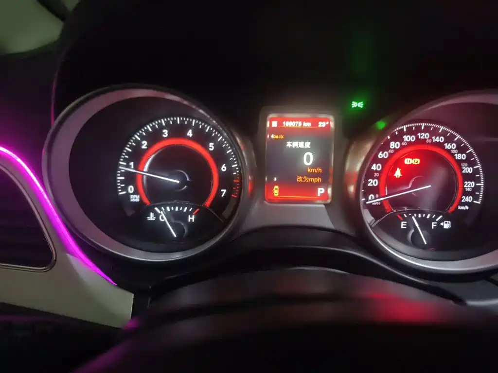 Dodge Journey — миниатюра 7
