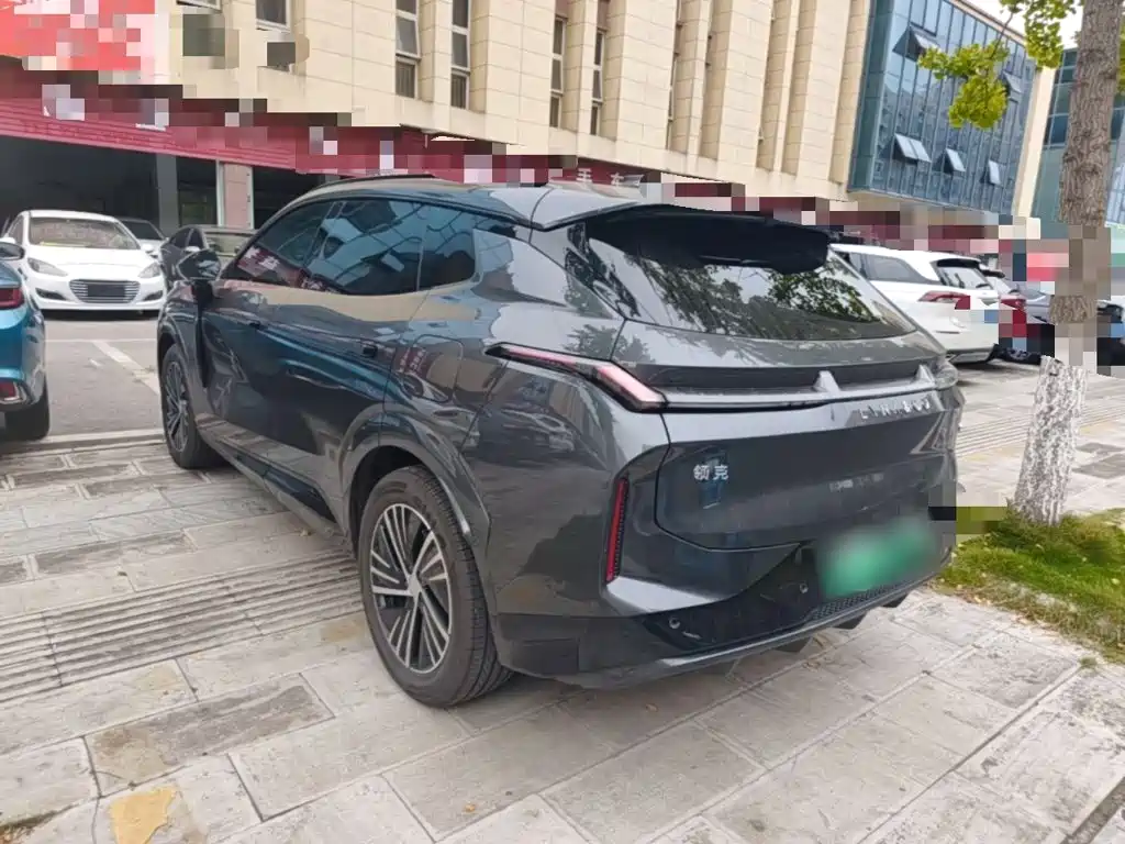 Lynk & Co 08 EM-P — миниатюра 5