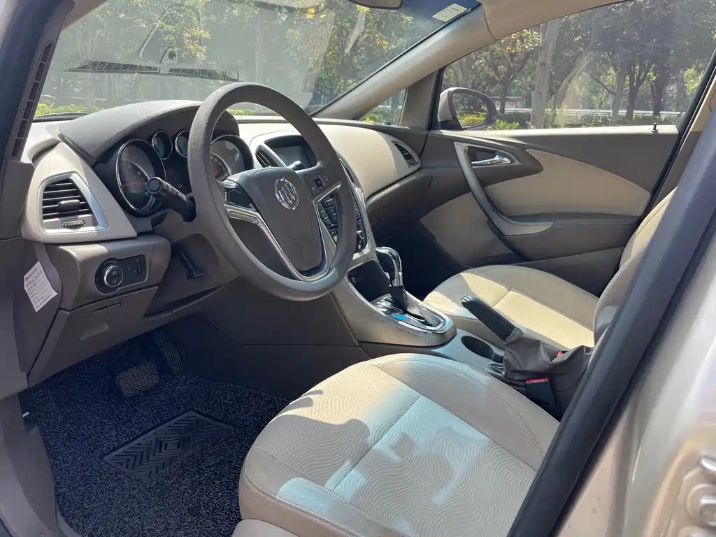 Buick Excelle — миниатюра 12