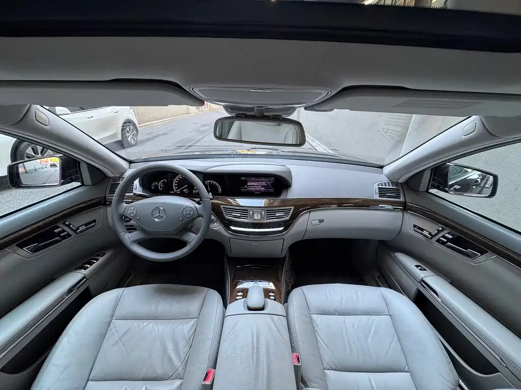 Mercedes-Benz S-Class — миниатюра 5