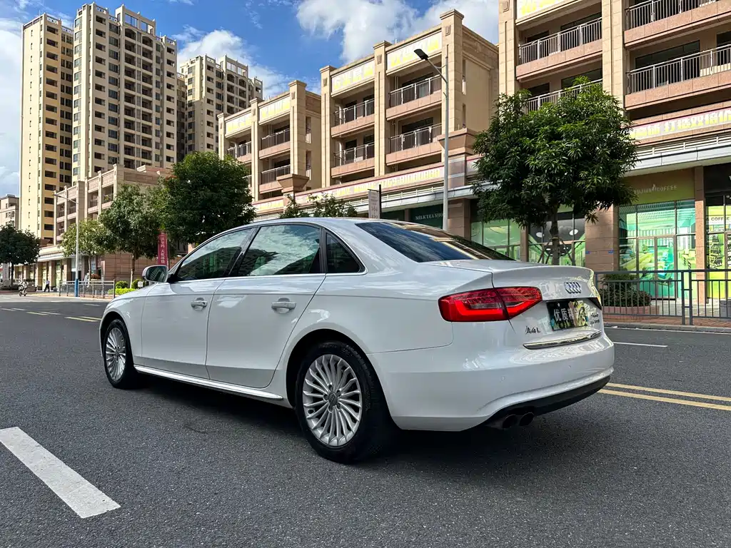Audi A4L — миниатюра 6