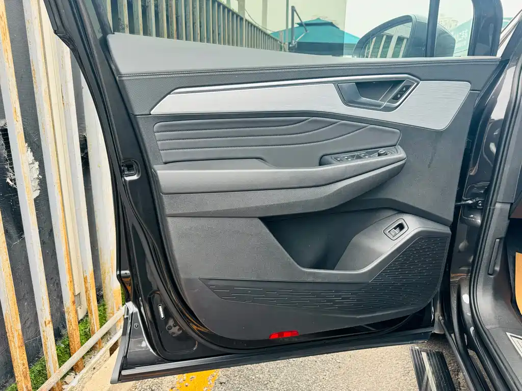Volkswagen Talagon — миниатюра 12