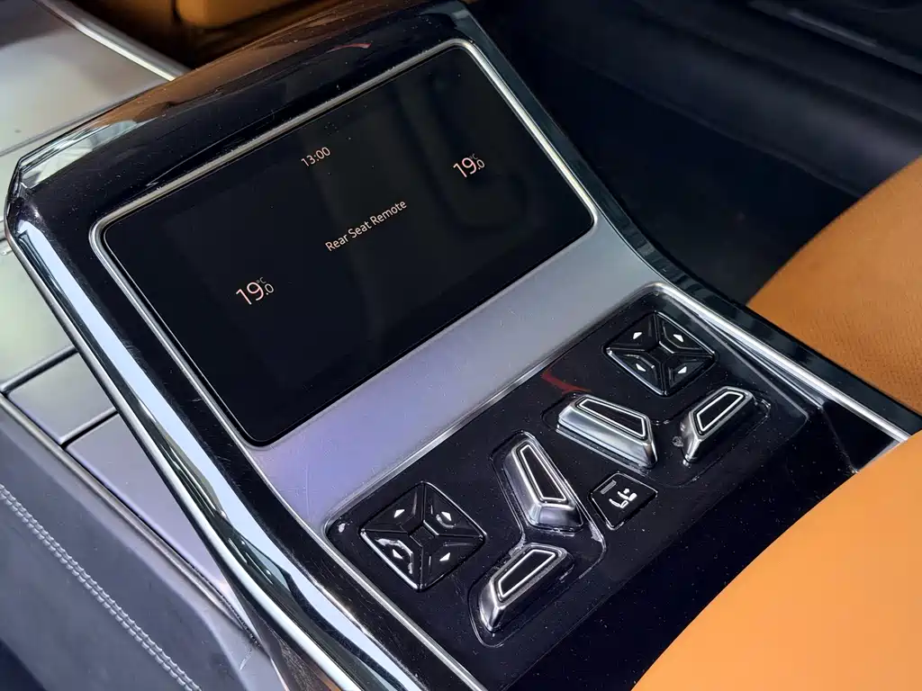Audi A8 — миниатюра 21
