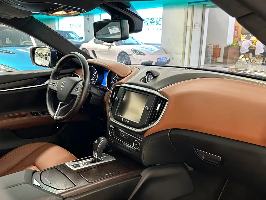Maserati Ghibli — миниатюра 14