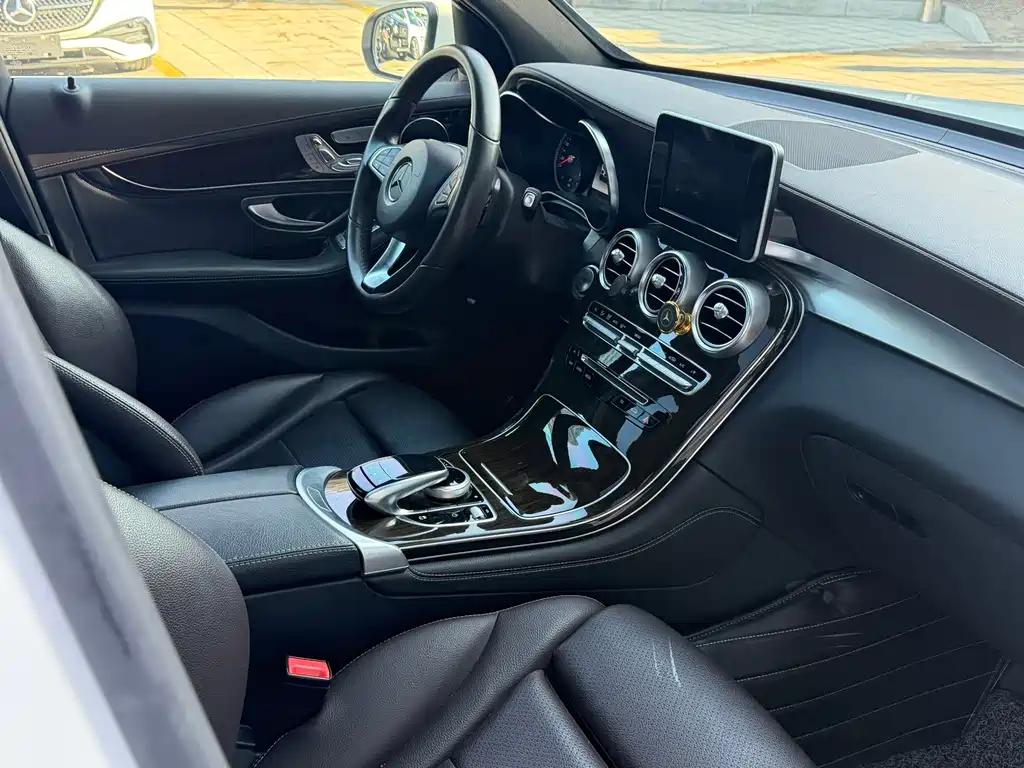 Mercedes-Benz GLC — миниатюра 4