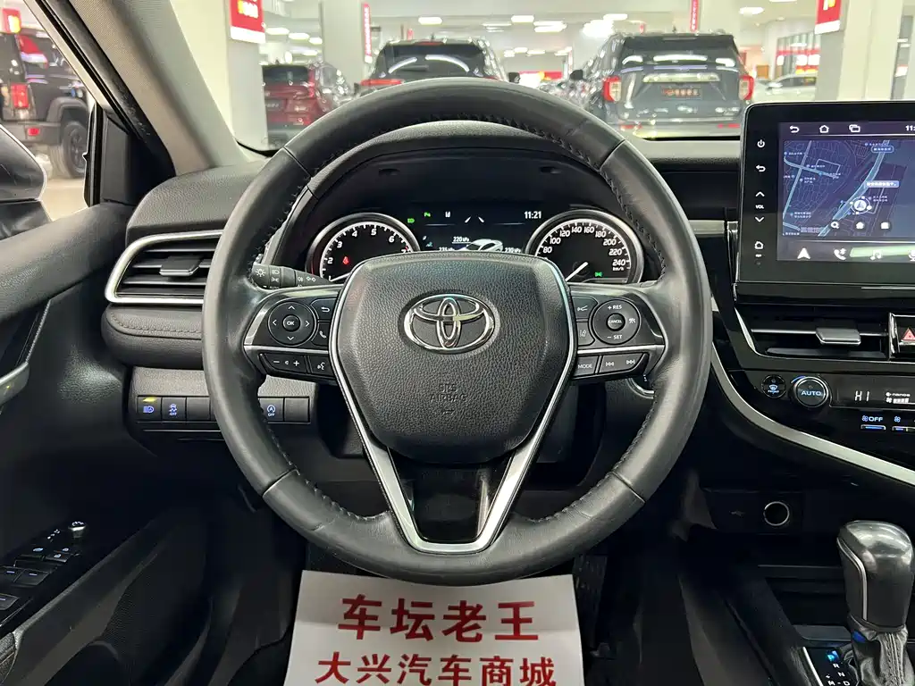 TOYOTA CAMRY