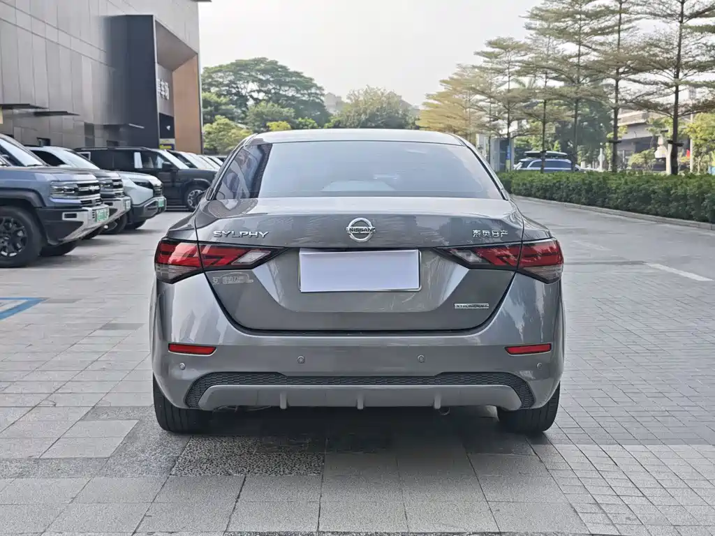 Nissan Sylphy — миниатюра 3