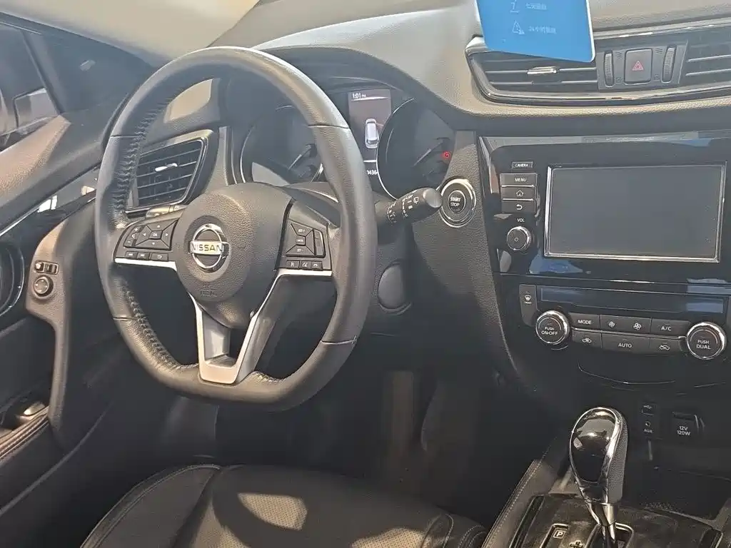 Nissan X-Trail — миниатюра 7
