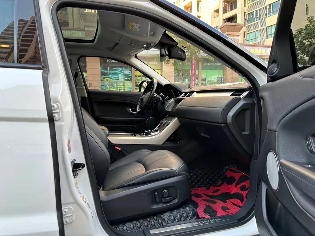 Land Rover Evoque — миниатюра 13