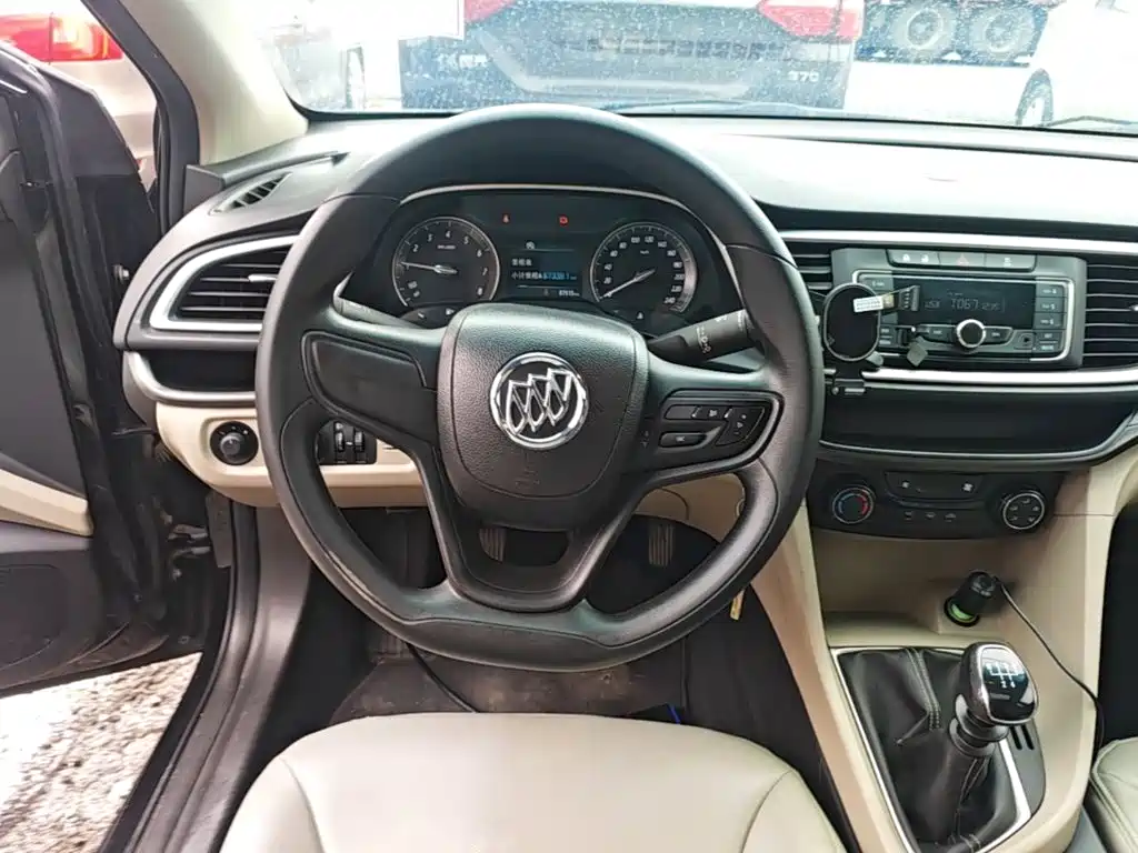 Buick Excelle — миниатюра 11