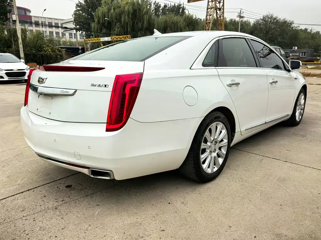 Cadillac XTS — миниатюра 7
