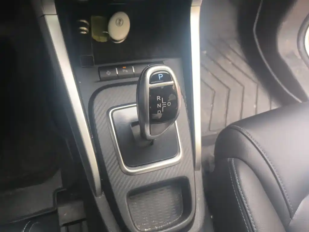 BYD Yuan EV — миниатюра 15
