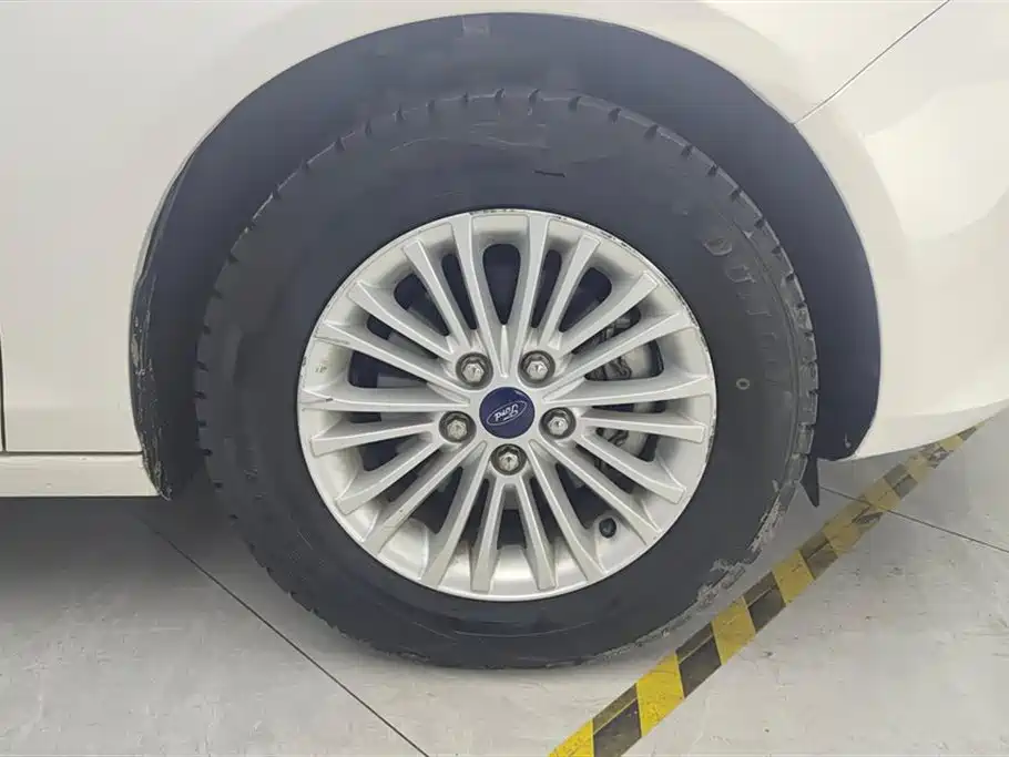 Ford Escort 2017 1.5L AT Comfort