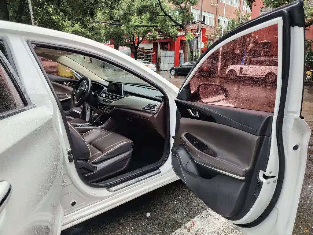 Changan Ruicheng CC — миниатюра 5