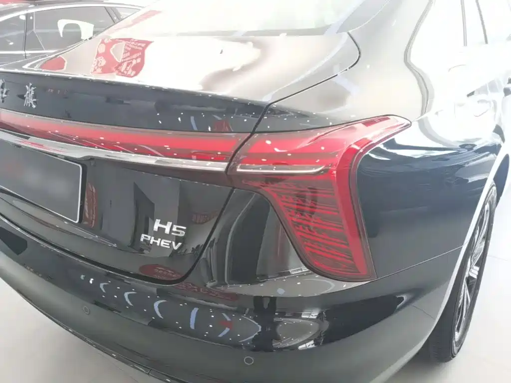 Hongqi Hongqi H5 PHEV — миниатюра 8