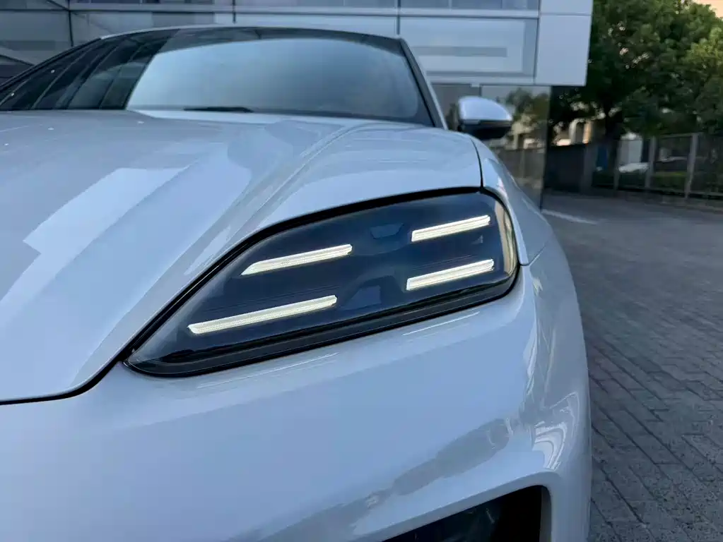 Porsche Macan EV — миниатюра 6