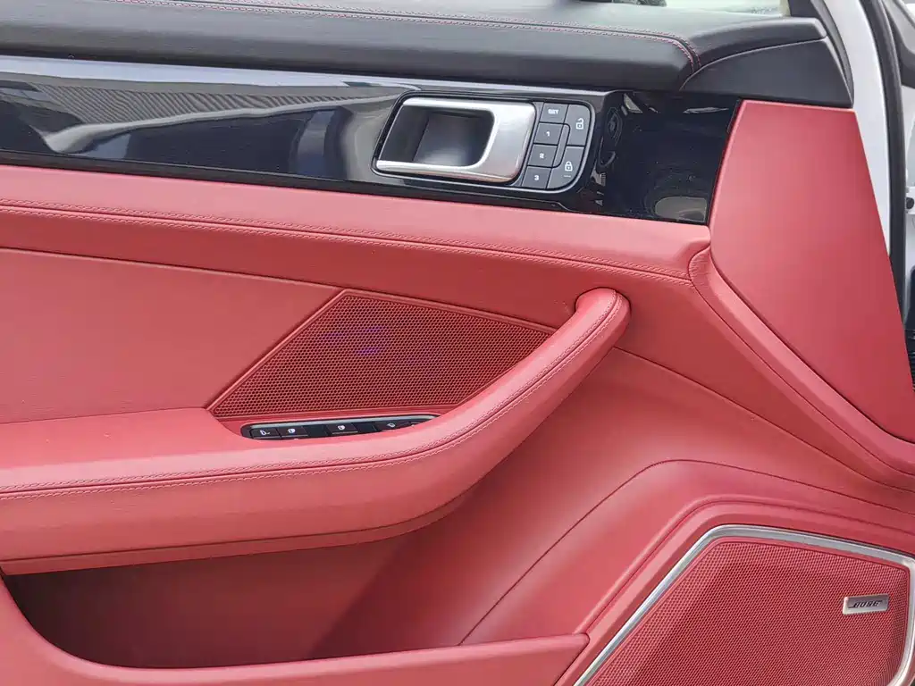 Porsche Panamera — миниатюра 5