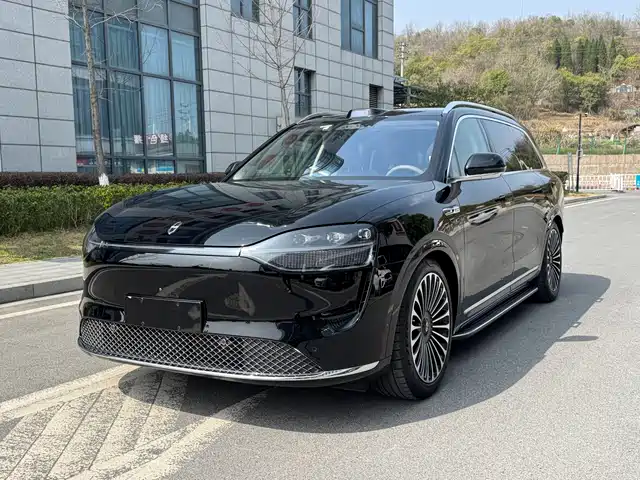 AITO ASK THE WORLD M9 2025