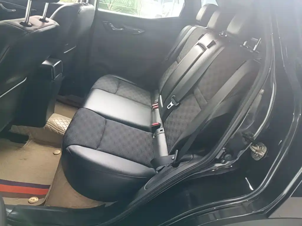 Nissan Qashqai — миниатюра 17