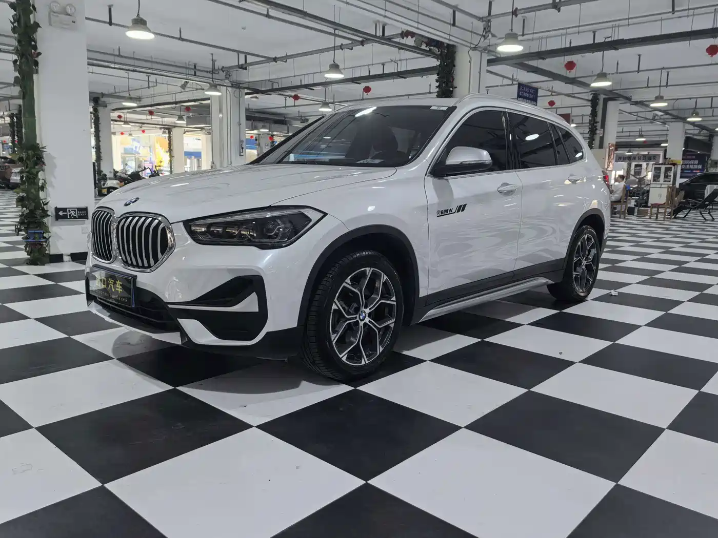 BMW X1