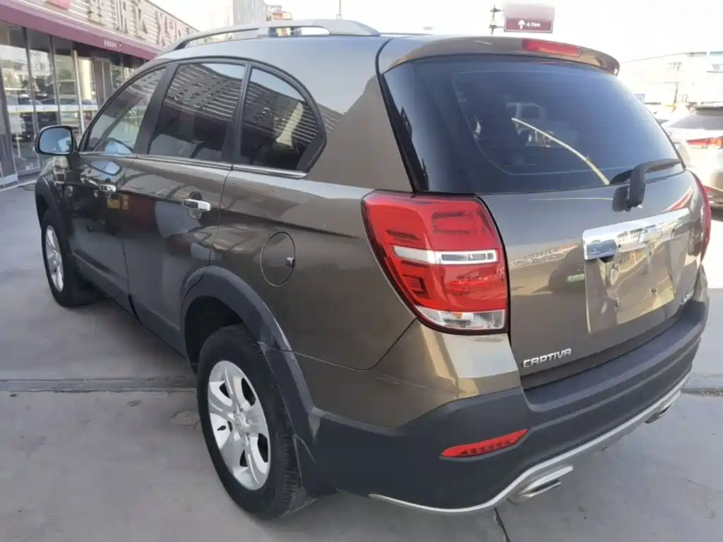 Chevrolet Captiva — миниатюра 5