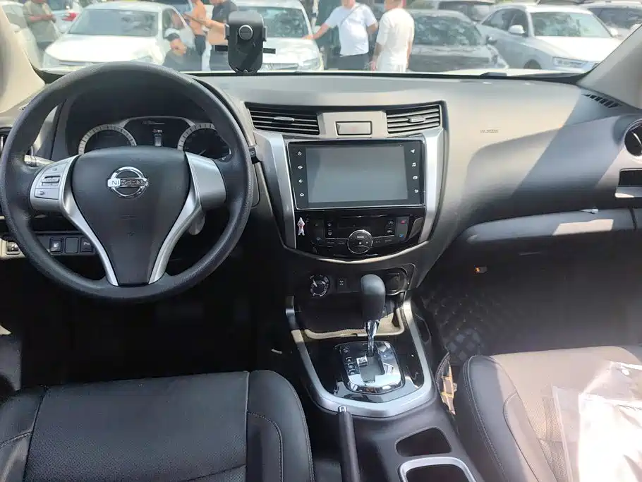 Nissan Terra — миниатюра 12