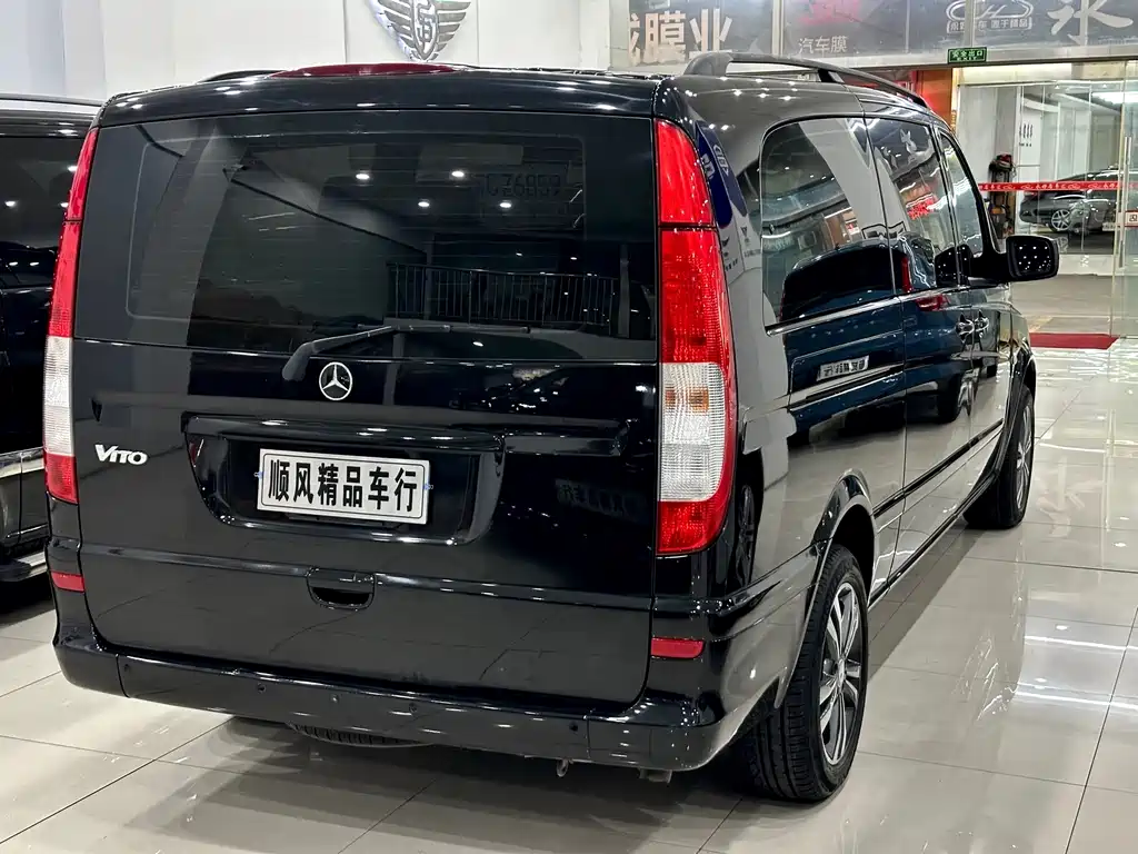 Mercedes-Benz Viano — миниатюра 23