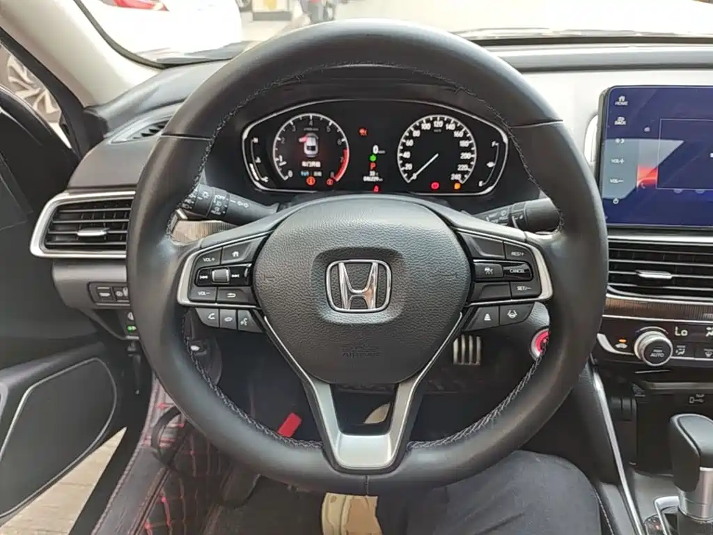 Honda Accord — миниатюра 11