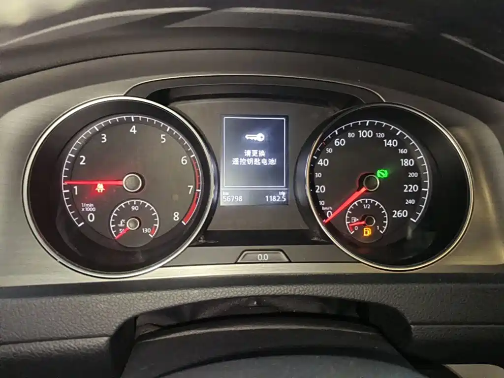 Volkswagen Golf — миниатюра 12