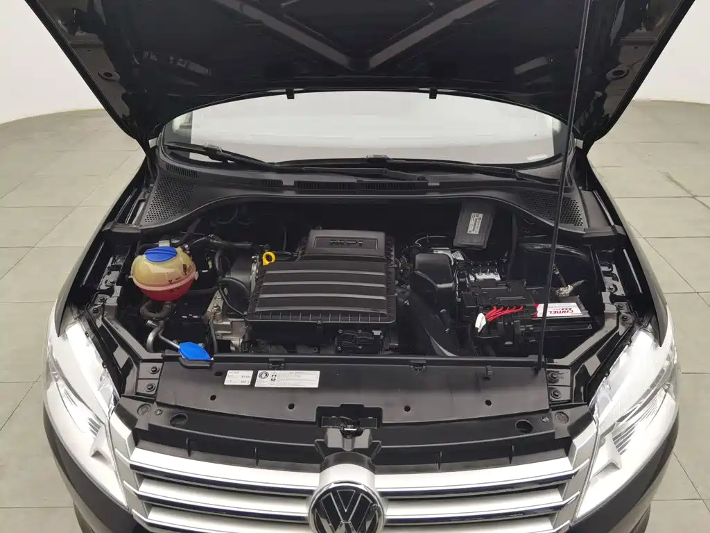 Volkswagen Santana — миниатюра 6
