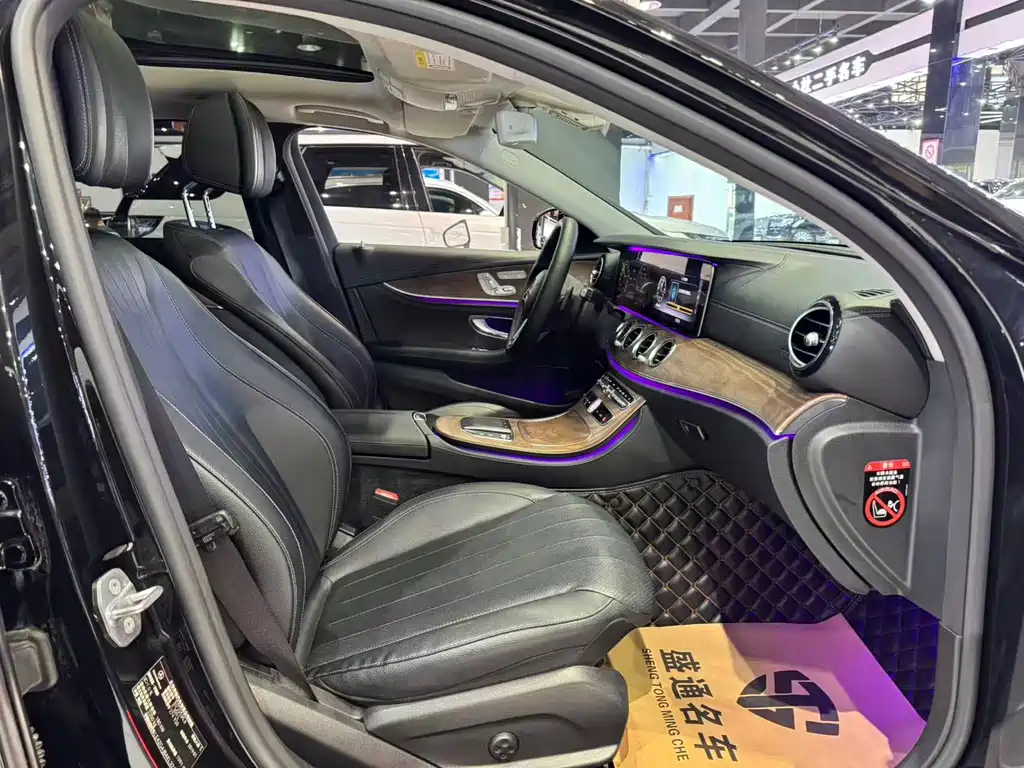 Mercedes-Benz E-Class — миниатюра 9