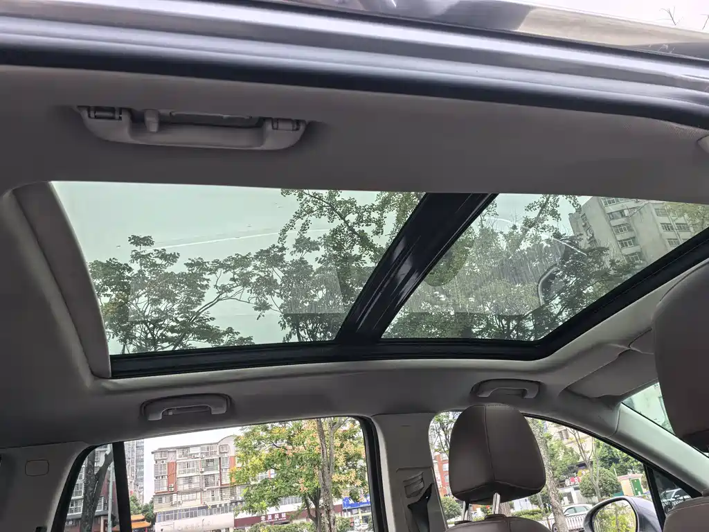 Buick Envision Plus — миниатюра 7