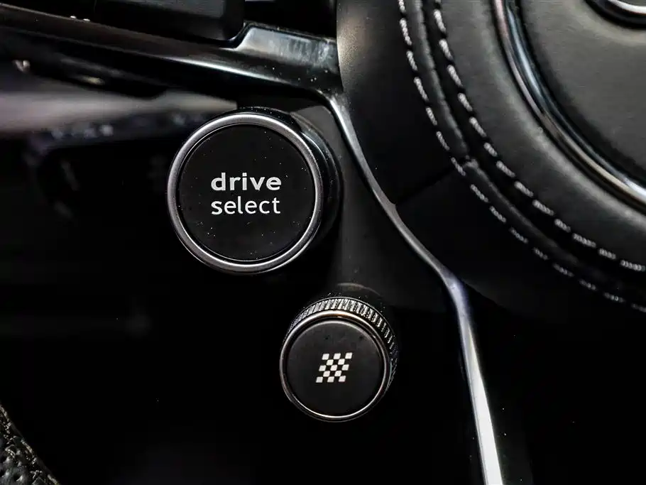 Audi Q8 2022 55 TFSI Luxury