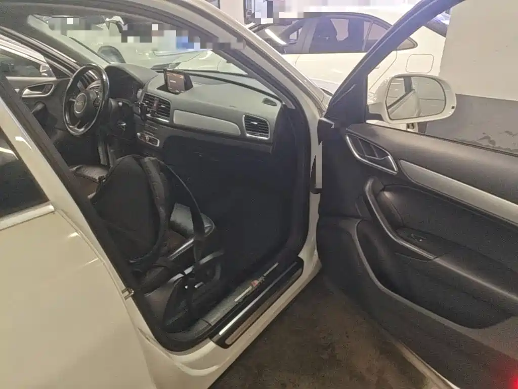 Audi Q3 — миниатюра 9