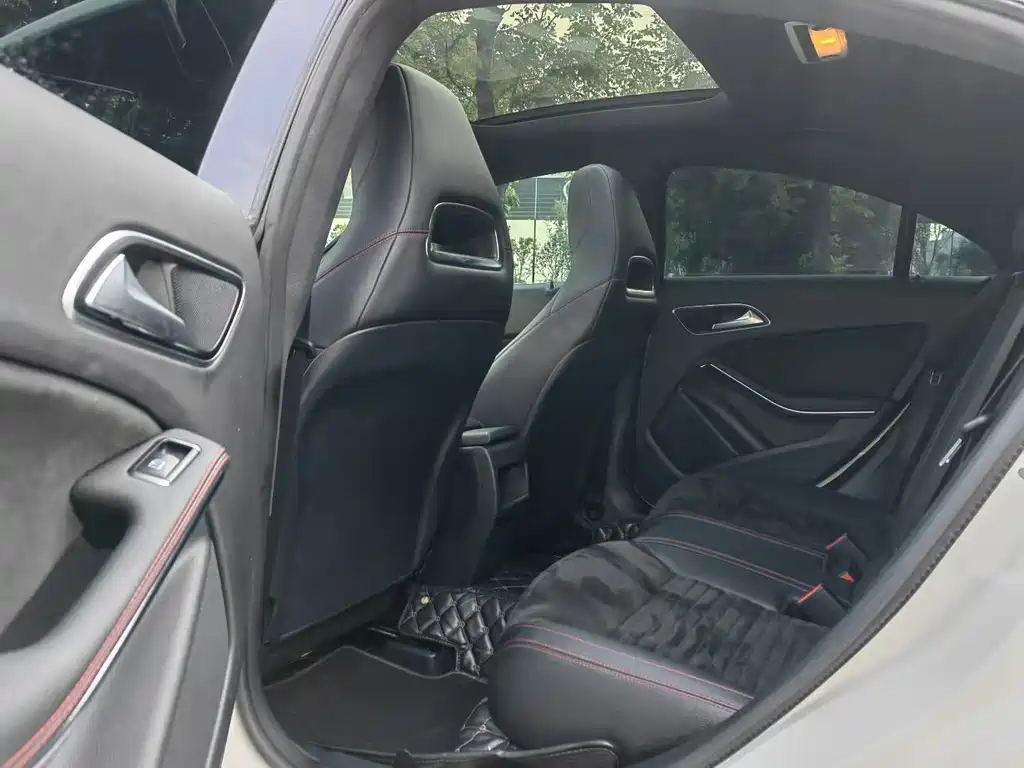 Mercedes-Benz CLA (Import) — миниатюра 6