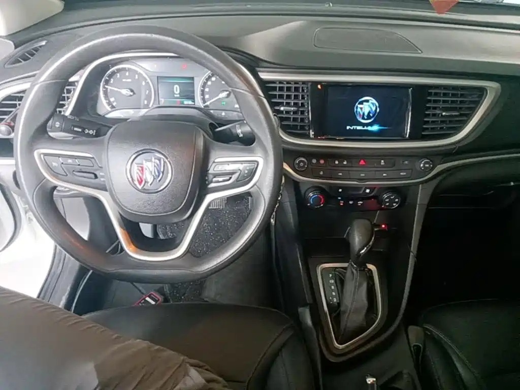 Buick Excelle — миниатюра 10