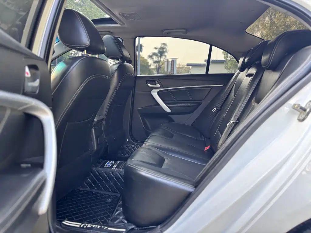 Geely Emgrand — миниатюра 11