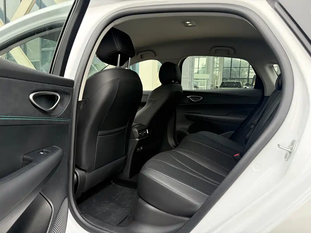 BYD Seal 05 DM-i — миниатюра 5