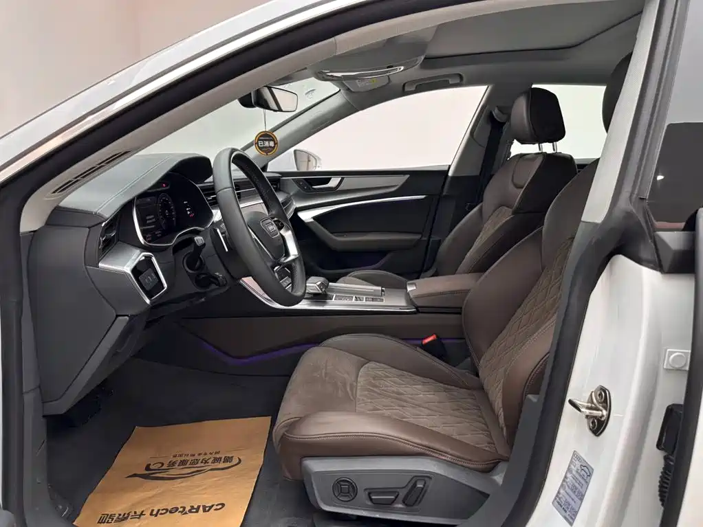 Audi A7L — миниатюра 8