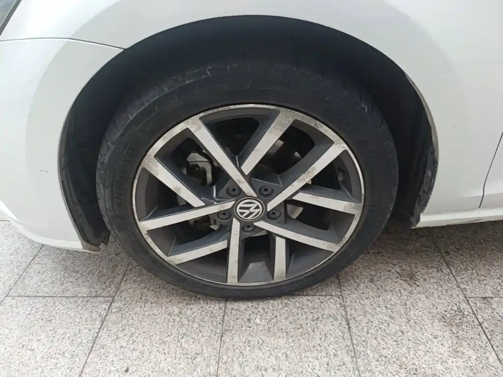 Volkswagen Golf — миниатюра 23