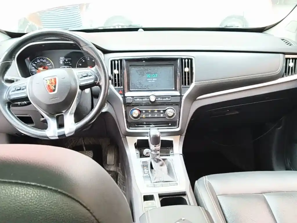 Roewe RX5 — миниатюра 10