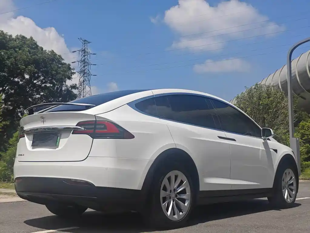 Tesla Model X 2016 Model X 75D