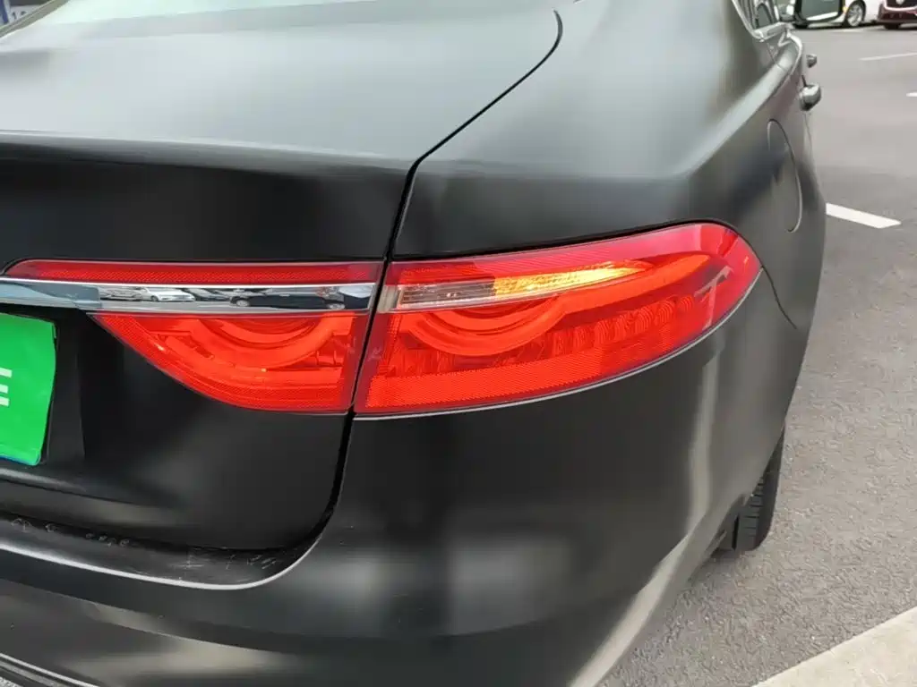 Jaguar XFL — миниатюра 8